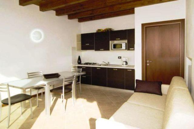 Residence Mirena - Rebomaholidays ติญญาเล ภายนอก รูปภาพ